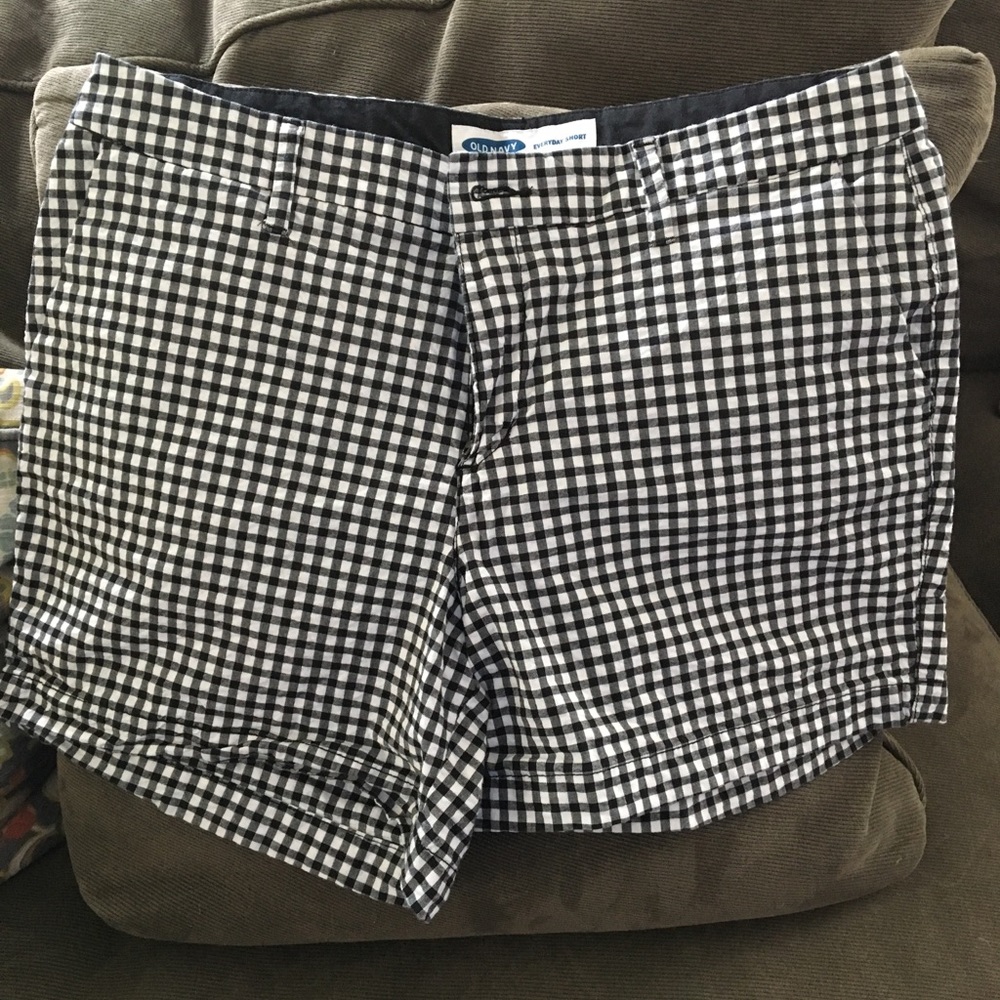 Old navy shorts size 8
